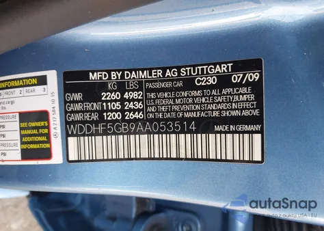 2010 Mercedes-Benz E 350 z USA, uszkodzony, nr VIN WDDHF5GB9AA053514